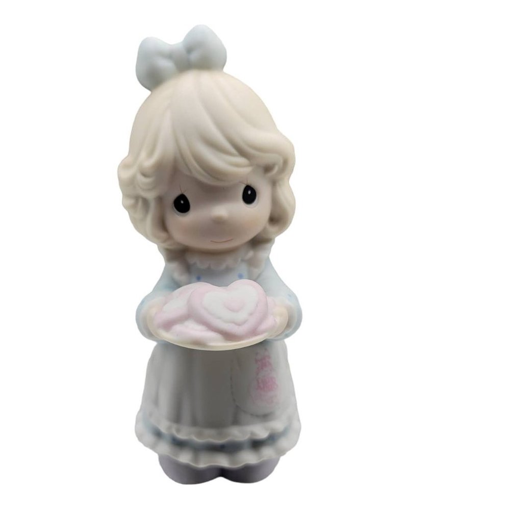 1995 Charter Member Precious Moments - You're The Sweetest Cookie In The Batch